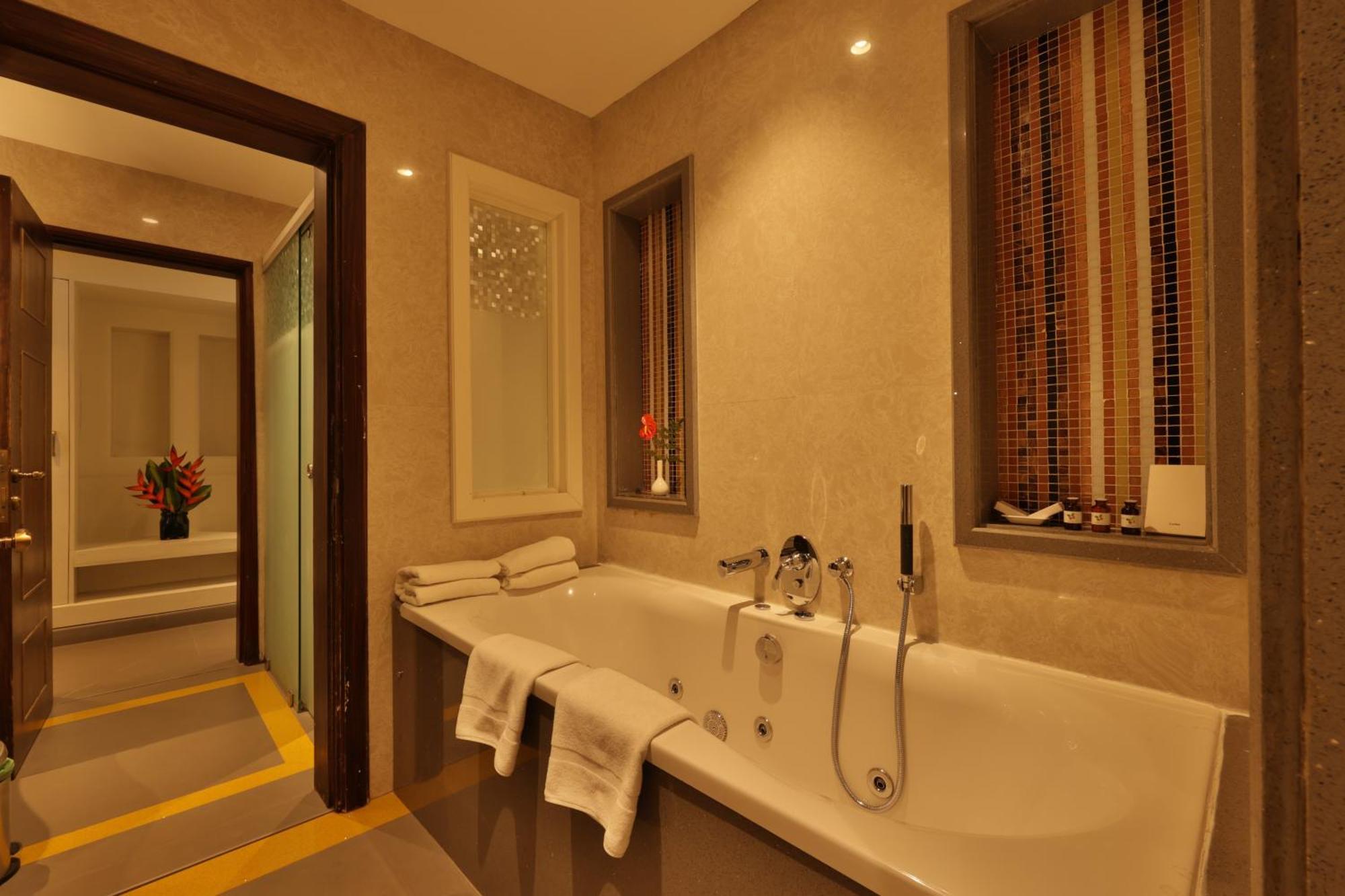 Fragrant Nature Munnar - A Five Star Classified Hotel Room photo